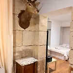 En Pierre Proche De Notre Dame De Apartmán