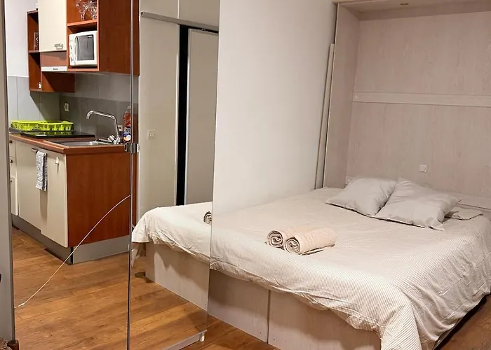 En Pierre Proche De Notre Dame De Paris